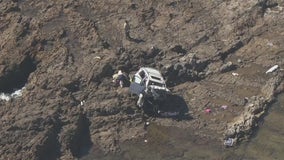 SUV goes off cliff in Rancho Palos Verdes, 1 dead