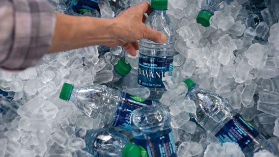 LAX bans single-use plastic water bottles