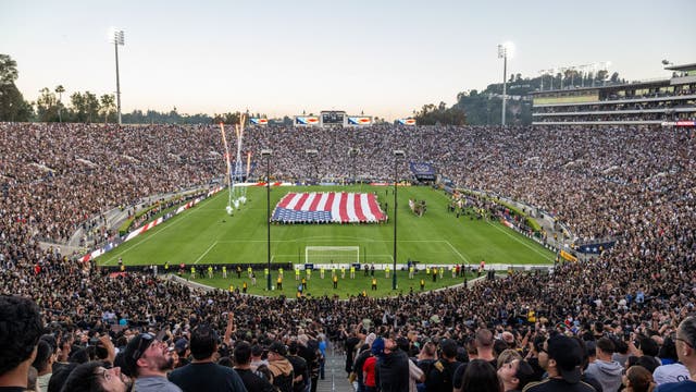 Rose Bowl's LAFC vs. Galaxy game sets MLS attendance record