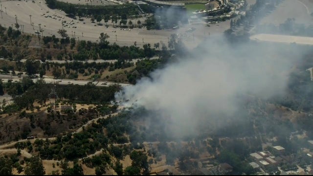 Fire breaks out a short distance from Dodger Stadium