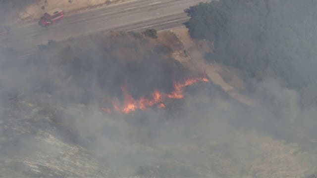 'Victor Fire' in Santa Clarita reaches full containment