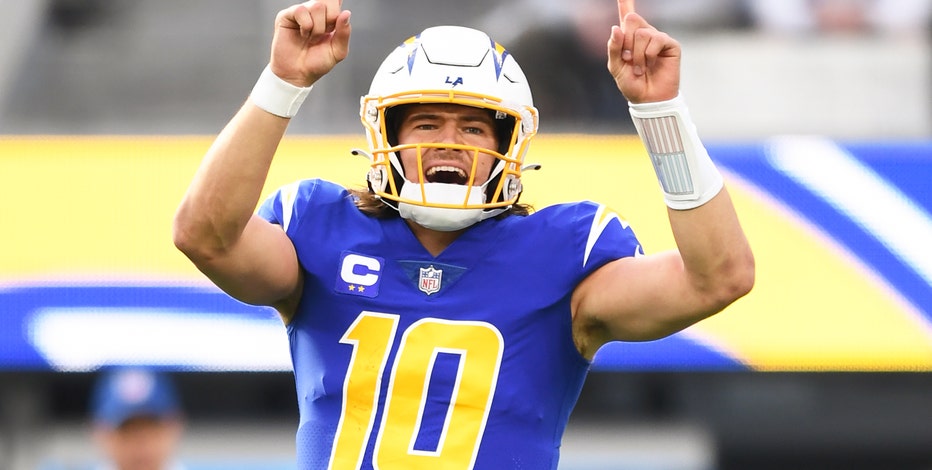 Chargers Sign Justin Herbert To Five-Year Extension