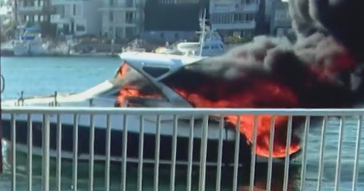 2 killed, 3 injured in boat fire off Long Beach | FOX 11 Los Angeles