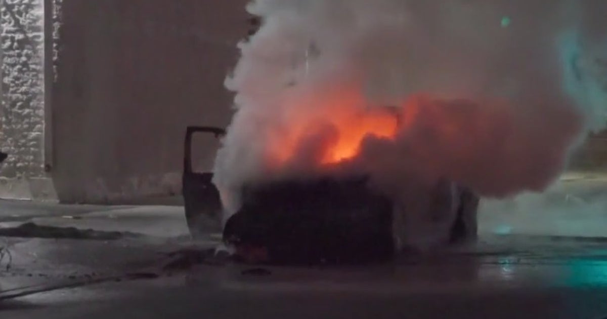 Homeless man killed in car fire in South Los Angeles | FOX 11 Los Angeles