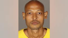 California man caught 'sniffing' women at Barnes & Noble free despite rap sheet of child peeping, 40 arrests