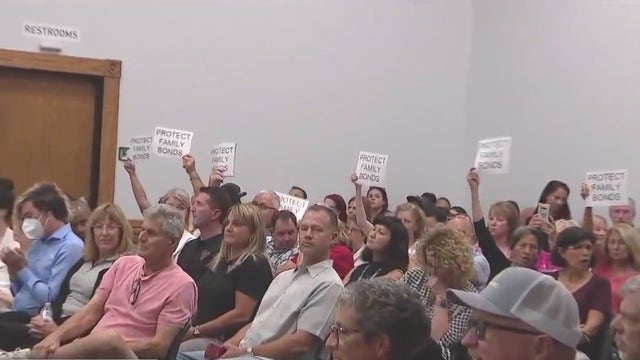 Murrieta Valley School District votes to 'out' transgender students to parents