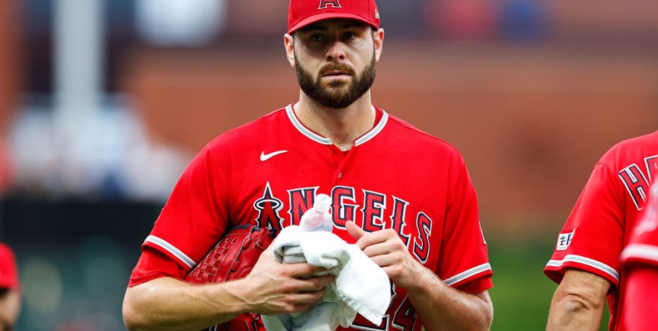 Angels' Lucas Giolito, Reynaldo López, Matt Moore Claimed off