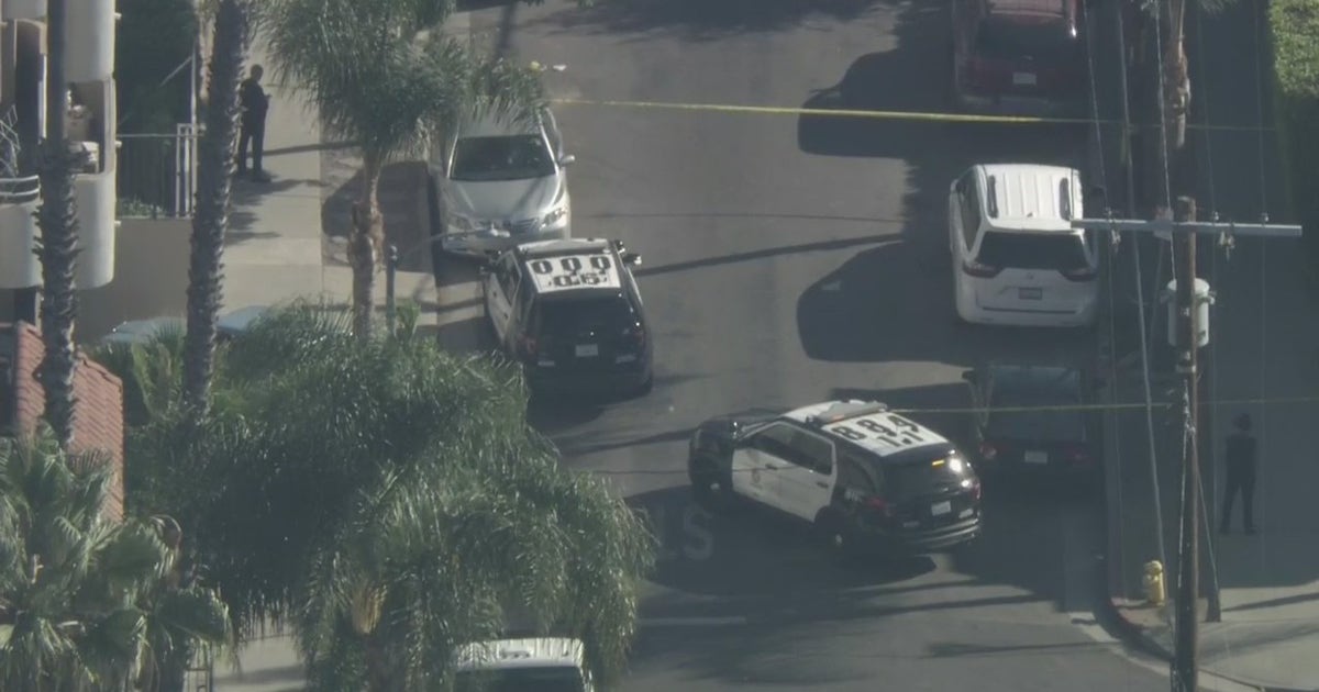 2 shot in East Hollywood following dispute between neighbors: LAPD ...