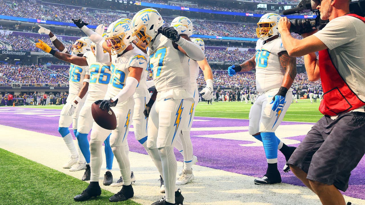 Last-minute interception seals Chargers' 28-24 win over Vikings