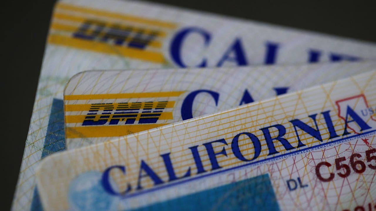 El DMV de California amplía el programa de licencia de conducir digital: cómo registrarse