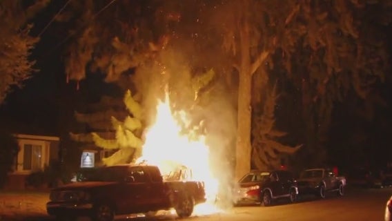 Suspected arsonist sets 6 fires within 2 hours in Reseda, officials say