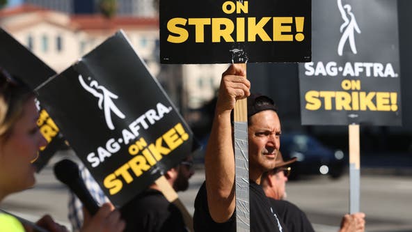 Newsom rejects bill to give unemployment checks to striking workers