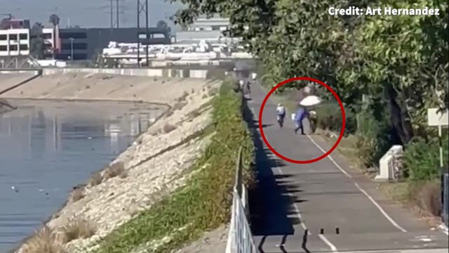 VIDEO: Man shoves cyclist in Downey, police investigating