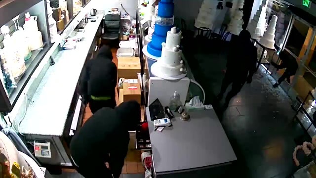 4 arrested in string of Glendale burglaries