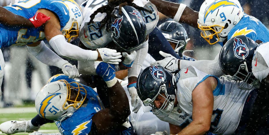 Chargers-Titans Game Recap: Bolts fall to Titans 27-24 in OT - Bolts From  The Blue