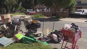 Valley Glen residents continue to deal with homeless encampment issue