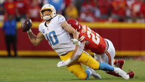 Chargers held scoreless in 2nd half, fall to Chiefs 31-17