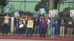 Hundreds of St. Francis medical workers strike Monday