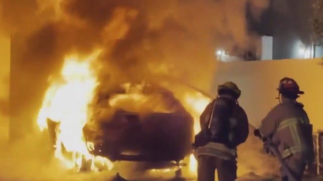 Suspect tosses device under car before explosion in West LA