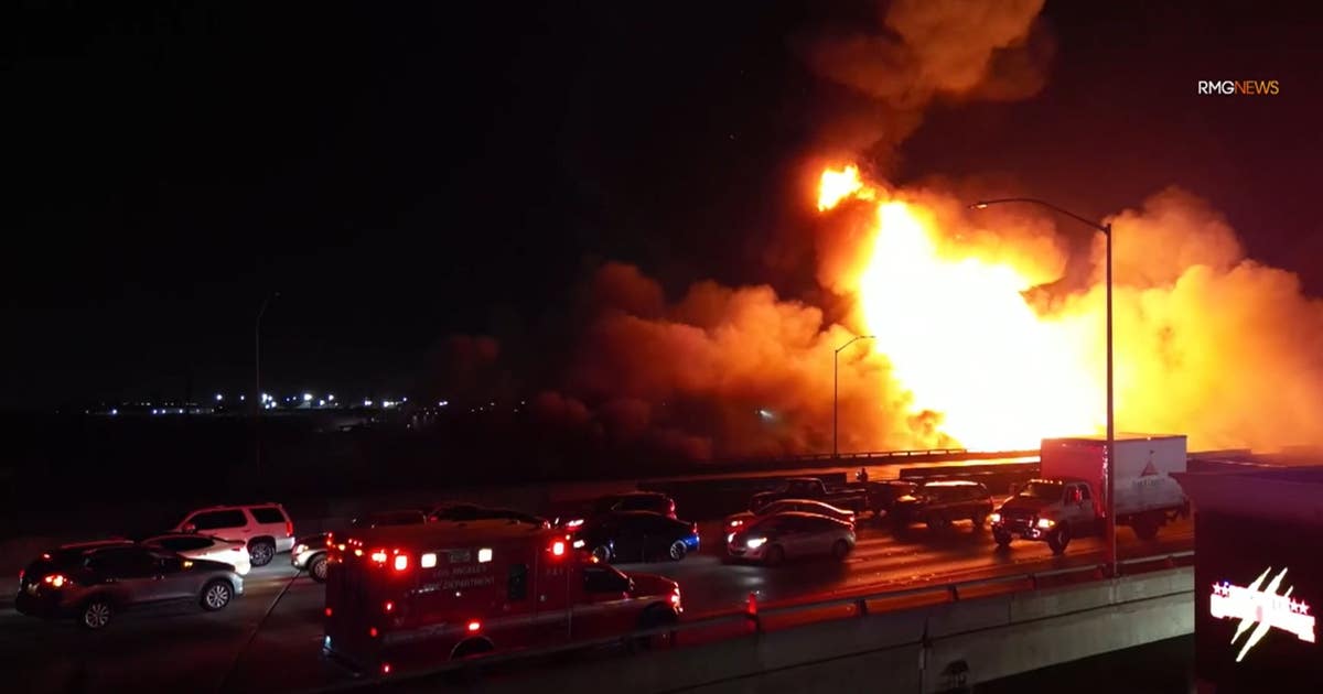 Fire shuts down 10 Freeway in downtown Los Angeles indefinitely | FOX ...