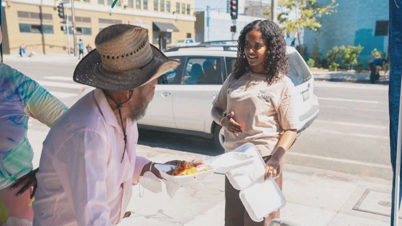21岁的洛杉矶女性开办了一个无家可归者收容所