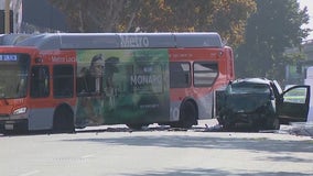 Deadly DTLA police pursuit: 2 killed when minivan fleeing cops crashes into Metro bus