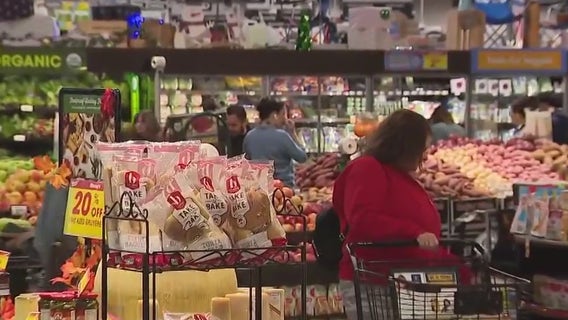Thanksgiving prep underway across LA