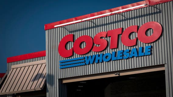 2 sought in theft at Westlake Village Costco