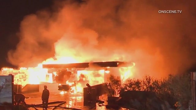 Brush fire in Topanga Canyon triggers overnight power outage in Malibu