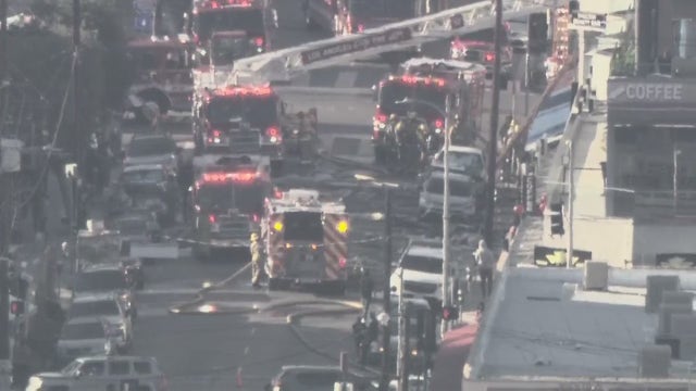 Fire breaks out in DTLA Fashion District