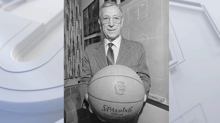Legendary UCLA basketball coach John Wooden to be honored with commemorative stamp