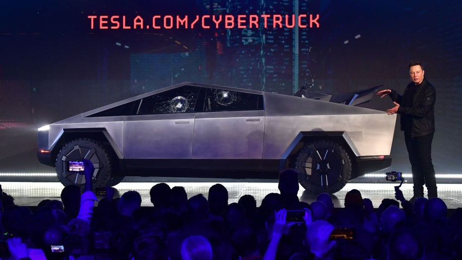 Tesla-cybertruck.jpg