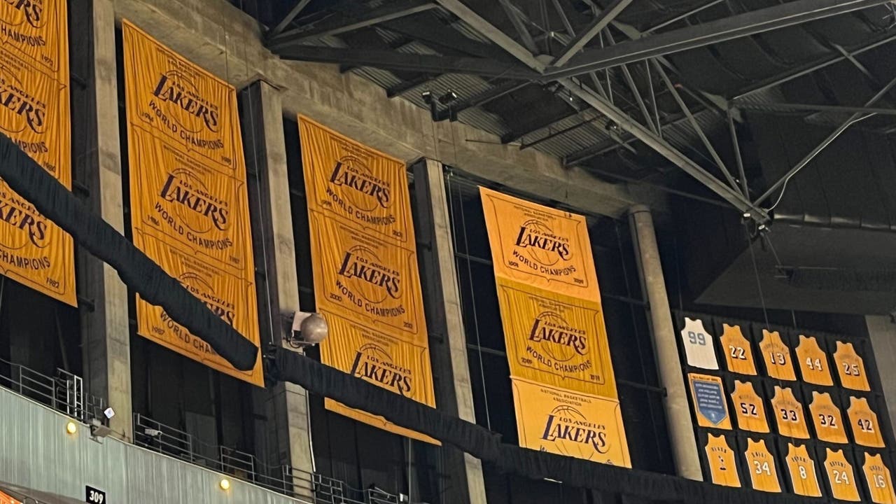 Lakers banners staples center online