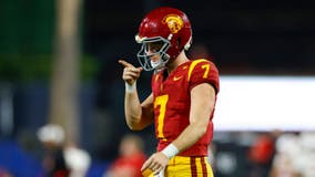 USC's Moss throws Holiday Bowl-record 6 TDs, Trojans beat No. 16 Louisville