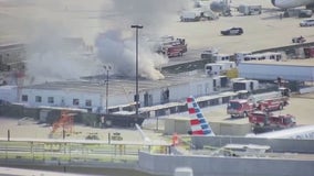 Small fire breaks out at LAX