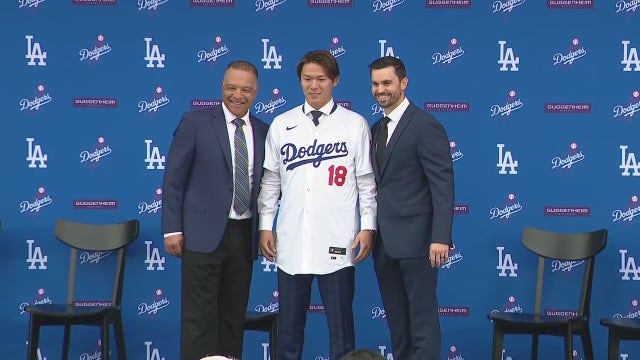 Dodgers, Yamamoto finalize 12-year deal