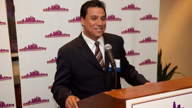 Ex-LA Councilman José Huizar's attorneys argue 9 years in prison 'sufficient'