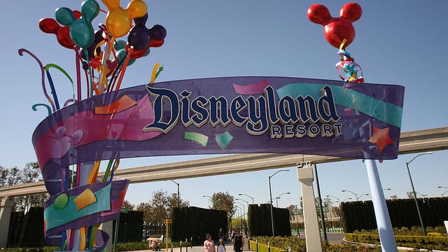 Disneyland chemical spill injures 2