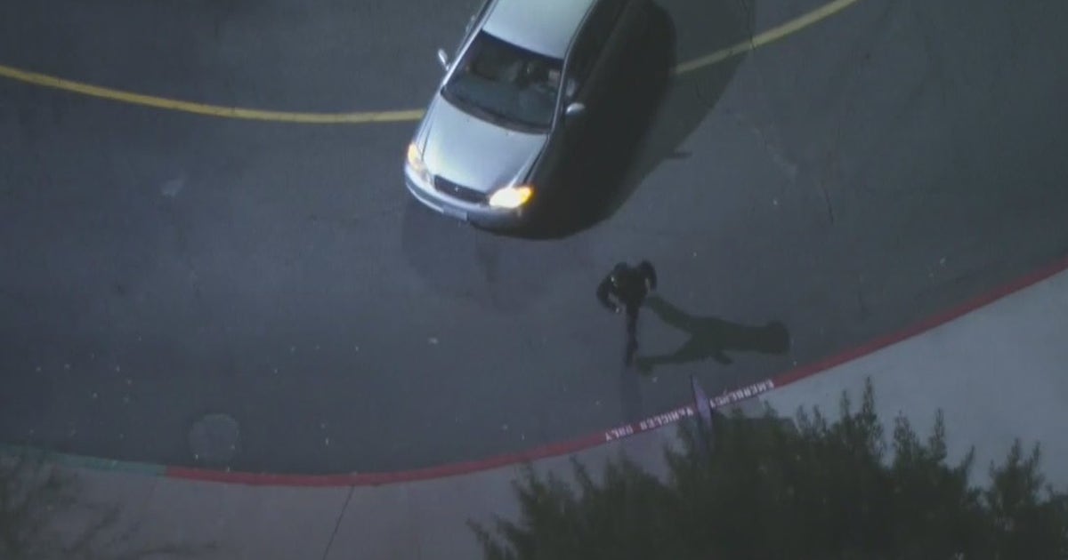 Police chase underway near South LA neighborhoods | FOX 11 Los Angeles