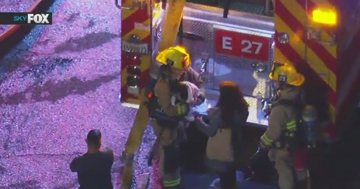 1 hospitalized after fire breaks out at East Hollywood apartment ...