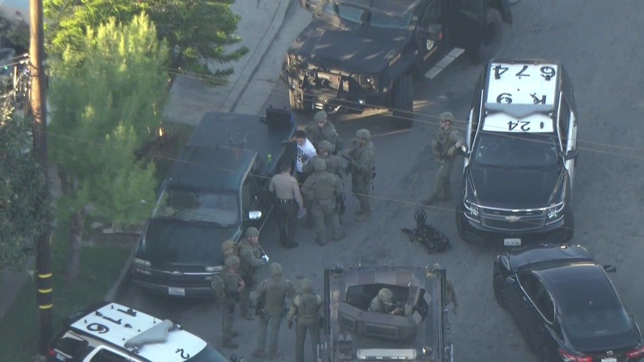 东洛杉矶SWAT围堵事件以三人被逮捕告终