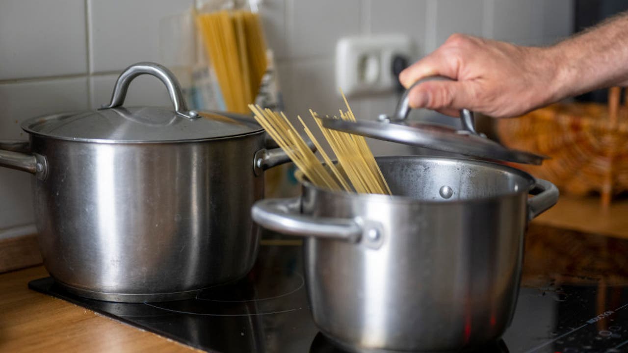 How To Boil Water In Caraway Pot 