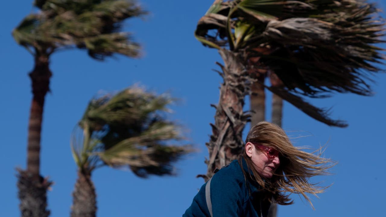 Southern California bracing for extremely strong, damaging winds this weekend - Vimarsana News