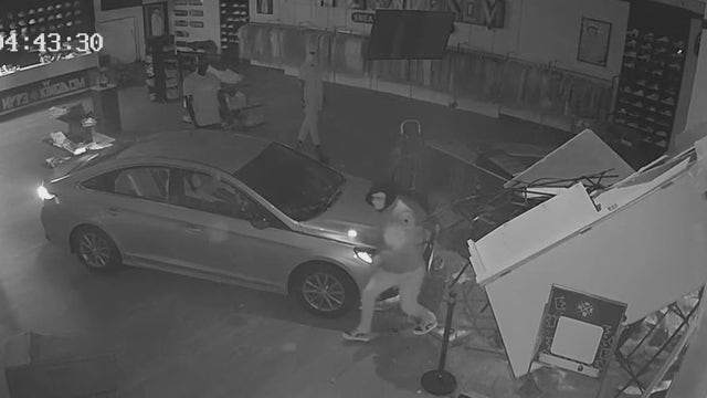 Thieves plow car into Bellflower business, steal $100K in merchandise