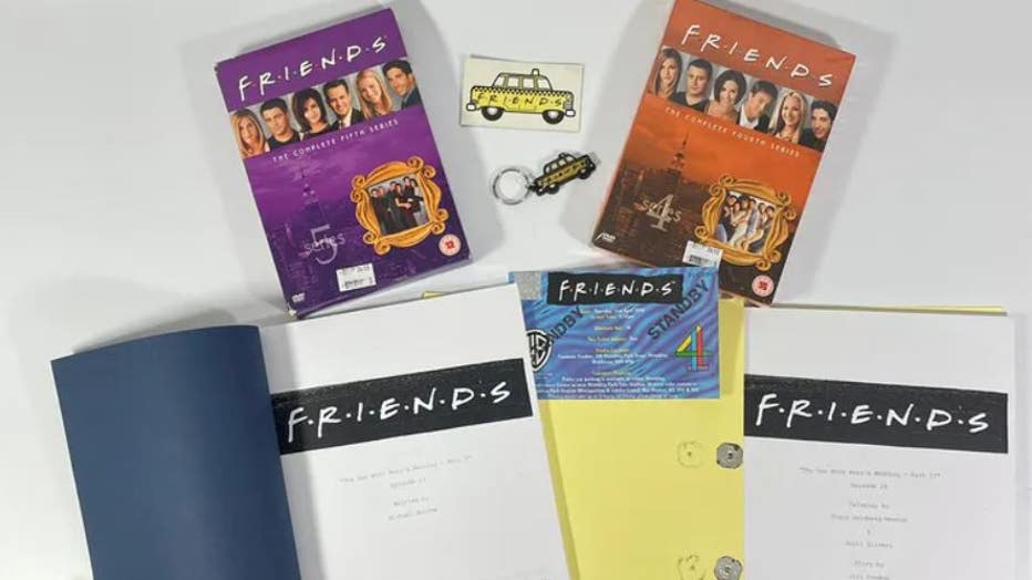 friends-scripts-fnc.jpg