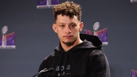 Patrick Mahomes, Chiefs players call for prayers after shooting erupts at Kansas City Super Bowl parade