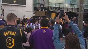 Kobe Bryant statue opens up to the public
