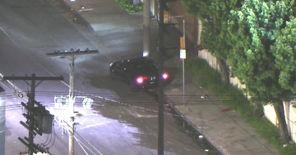 Brief police chase ends in South LA | FOX 11 Los Angeles