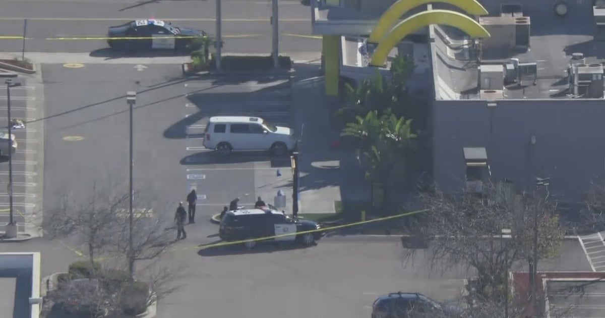 Suspect dies after being taken into custody by Fullerton police | FOX ...