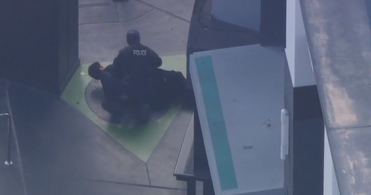 Police chase: Driver of suspected stolen vehicle arrested in Downey ...